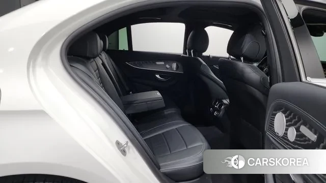 Mercedes-Benz E-Class W213 2020 Белый из Кореи, фото 3