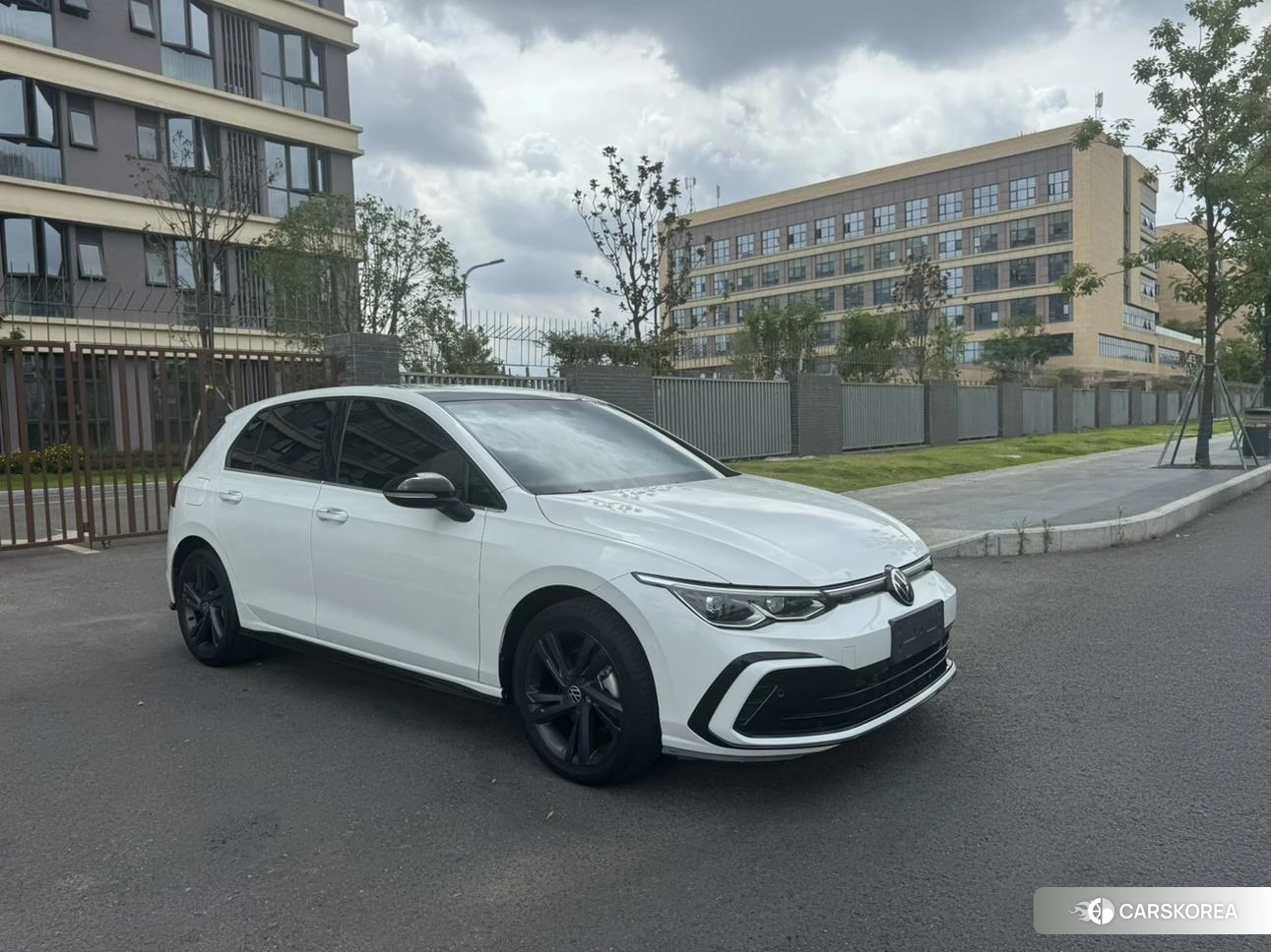 Volkswagen Golf 2020 Белый из Китая, фото 3