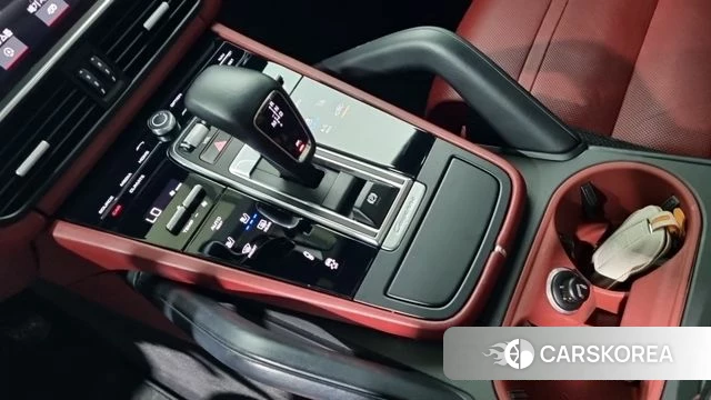 Porsche Cayenne (PO536) 2020 Черный из Кореи, фото 3