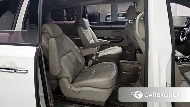 Kia The New Carnival 2018 Белый из Кореи, фото 3
