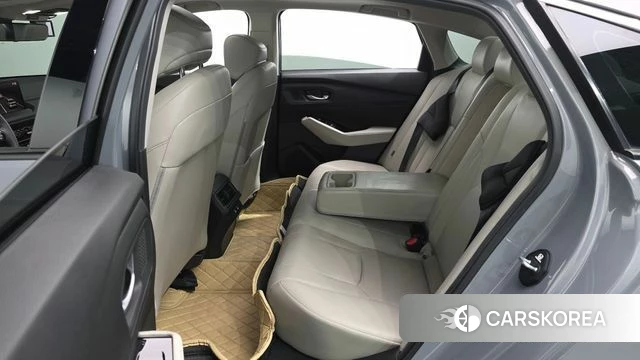 Honda Accord 11th Generation 2024 Серебристо-серый из Кореи, фото 3