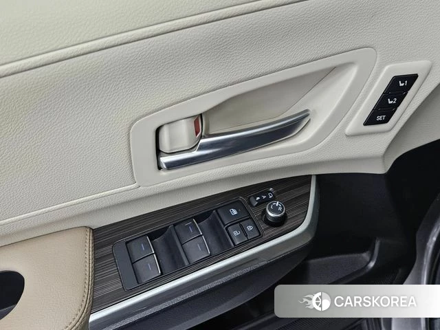 Toyota Sienna 4th Generation 2021 Серый из Кореи, фото 3