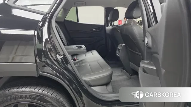 Chevrolet (GM Daewoo) Trax Crossover 2024 Черный из Кореи, фото 3