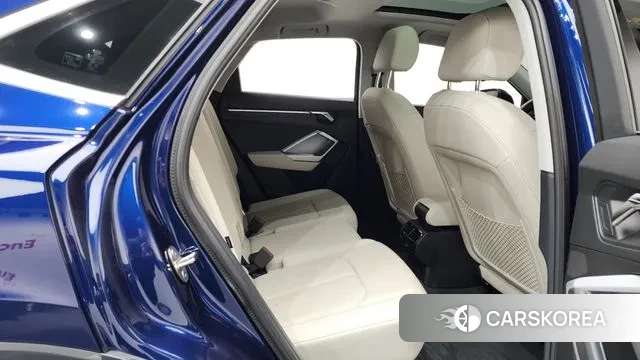 Audi Q3 (F3) 2024 Синий из Кореи, фото 3