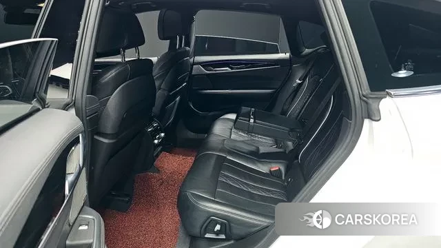 BMW 6 Series GT (G32) 2020 Белый из Кореи, фото 3