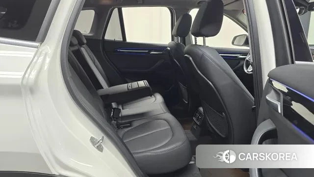 BMW X1 (F48) 2022 Белый из Кореи, фото 3