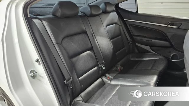 Hyundai Avante AD 2018 Белый из Кореи, фото 3