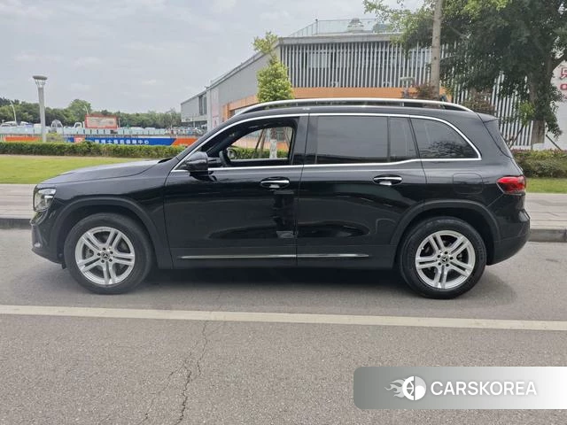 Mercedes-Benz GLB 2023 Черный из Китая, фото 3