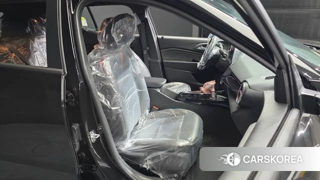 Chevrolet (GM Daewoo) Trax Crossover 2026 Черный из Кореи, фото 3