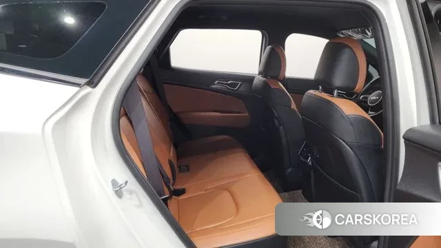 Kia Sportage 5th Generation Hybrid 2023 Белый из Кореи, фото 3