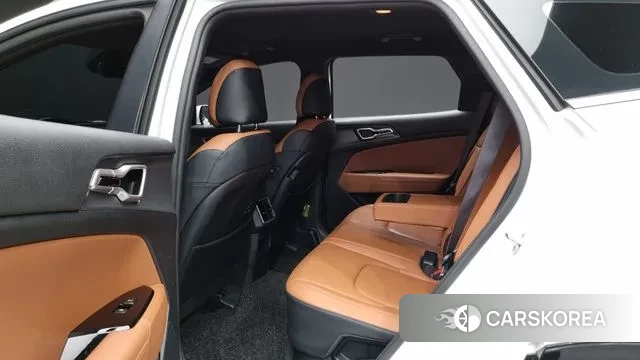 Kia Sportage 5th Generation Hybrid 2022 Белый из Кореи, фото 3