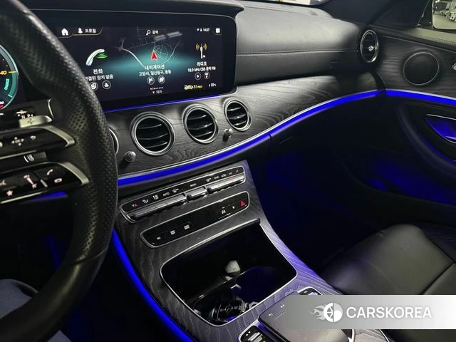Mercedes-Benz E-Class W213 2021 Белый из Кореи, фото 3