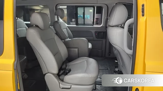 Hyundai The New Grand Starex 2018 Желтый из Кореи, фото 3