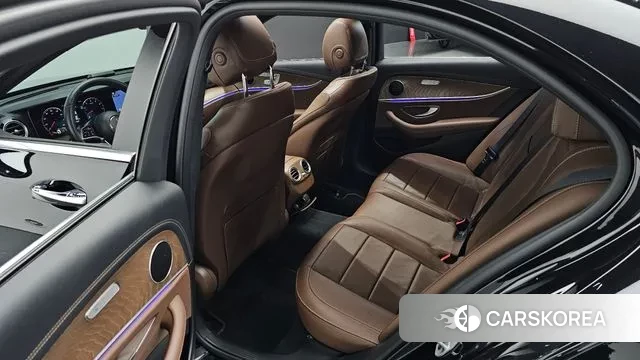 Mercedes-Benz E-Class W213 2021 Черный из Кореи, фото 3