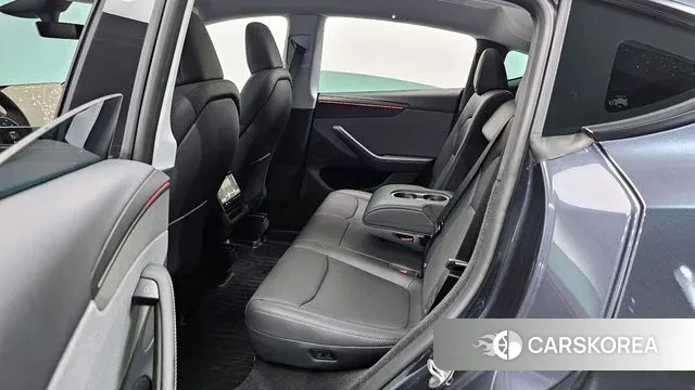 Tesla Model Y 2025 Серый из Кореи, фото 3