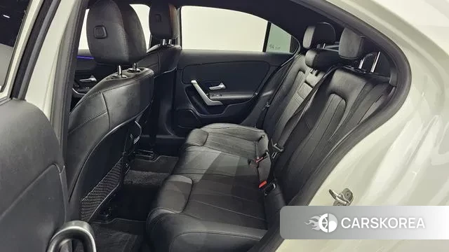 Mercedes-Benz A-Class W177 2024 Белый из Кореи, фото 3