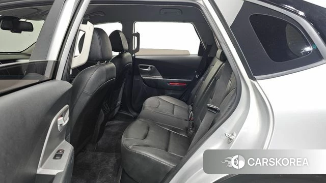 Kia Niro Plus 2022 Серебряный из Кореи, фото 3