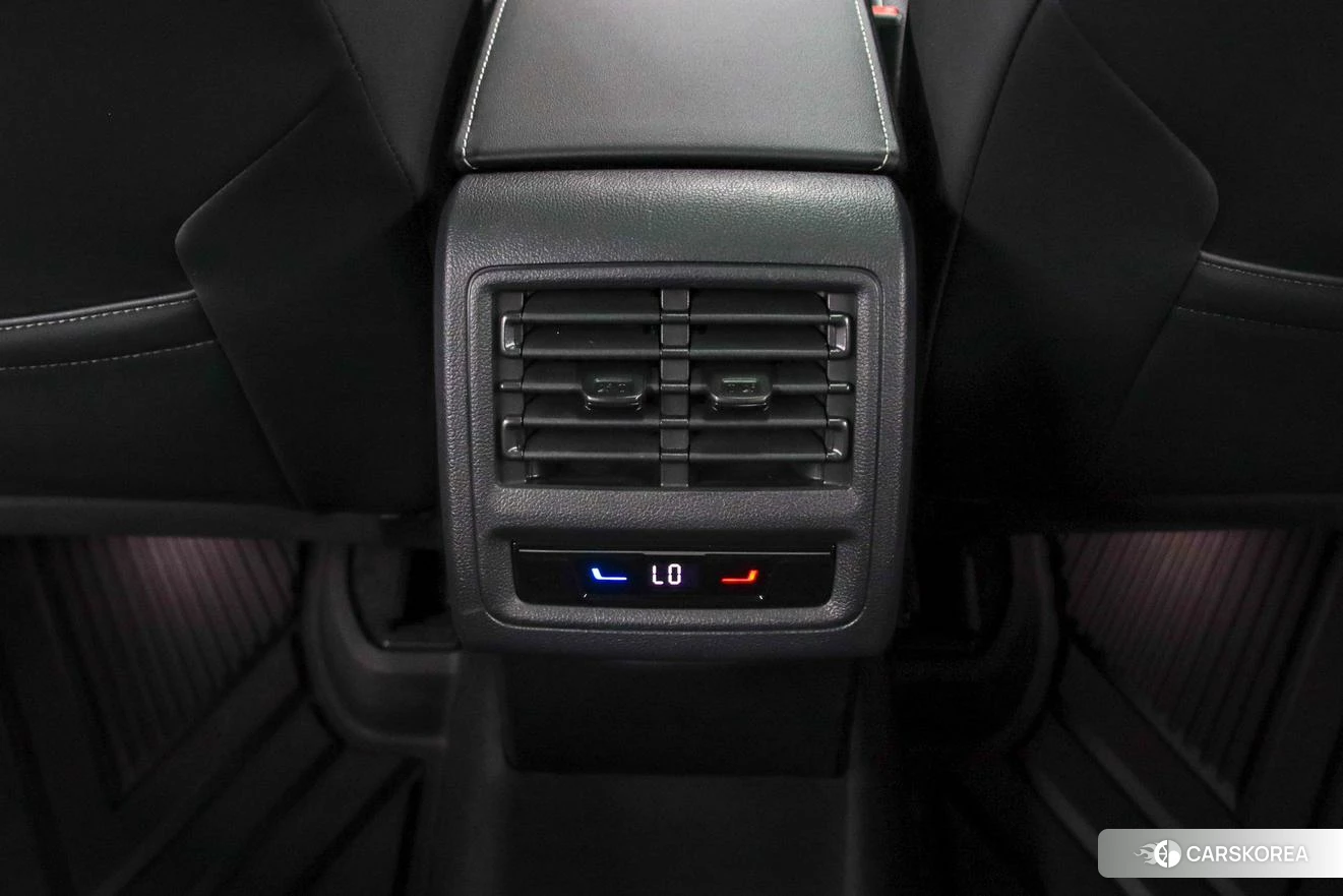 Volkswagen Golf 2020 Белый из Китая, фото 3