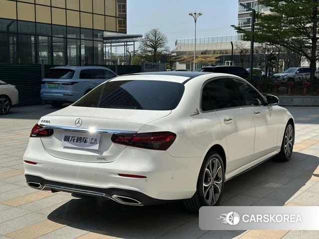 Mercedes-Benz E-class 2023 Белый из Китая, фото 3