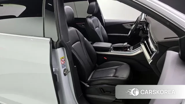 Audi Q8 (4M) 2021 Белый из Кореи, фото 3