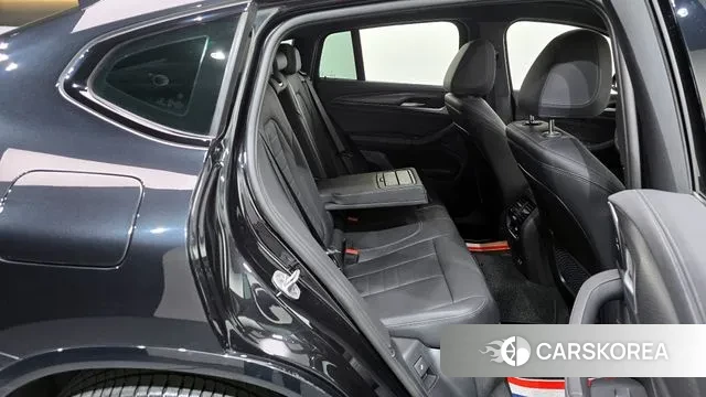 BMW X4 (G02) 2024 Черный из Кореи, фото 3