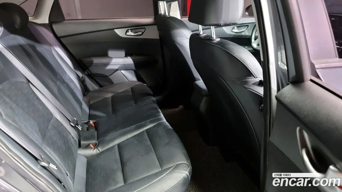 Kia Come New K3 id 1696207 из Кореи 3