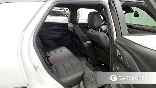 Chevrolet (GM Daewoo) Trailblazer 2022 Белый из Кореи, фото 3