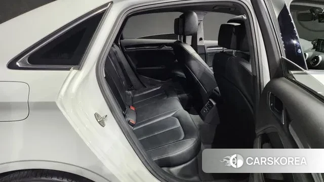 Audi New A3 2018 Белый из Кореи, фото 3