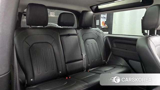 Land Rover Defender (L663) 2021 Темно-зеленый из Кореи, фото 3