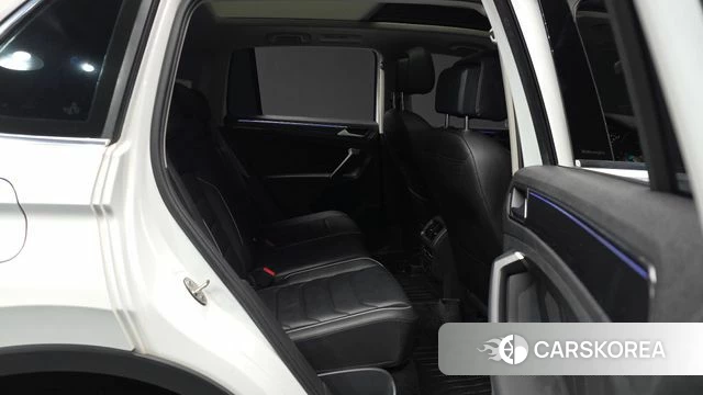 Volkswagen Tiguan second Generation 2021 Белый из Кореи, фото 3