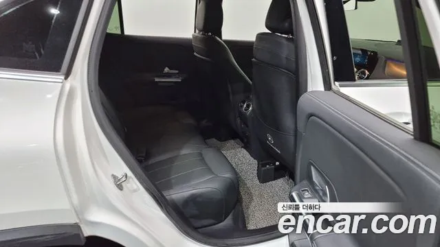 Mercedes-Benz GLA - Class H247 2021 Белый из Кореи, фото 3