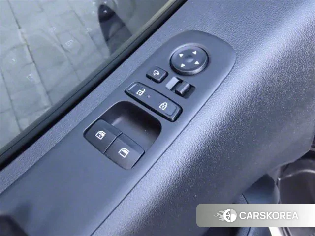 Hyundai Staria 2025 Серебряный из Кореи, фото 3