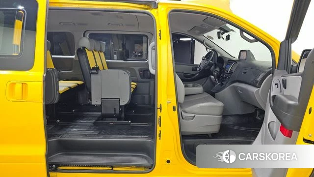 Hyundai The New Grand Starex 2018 Желтый из Кореи, фото 3