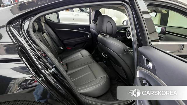 Genesis The New G70 2025 Черный из Кореи, фото 3