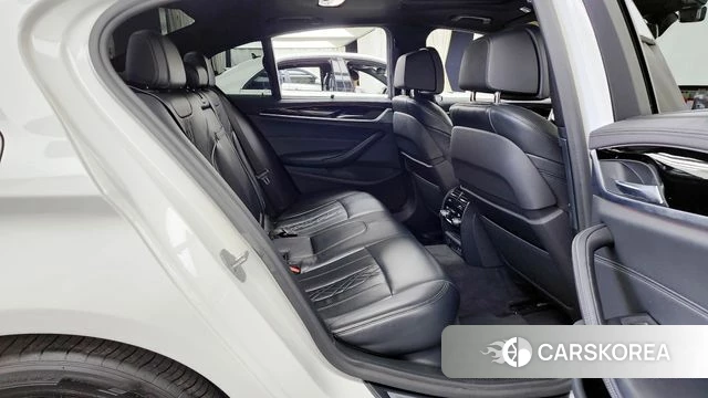 BMW 5 Series (G30) 2020 Белый из Кореи, фото 3