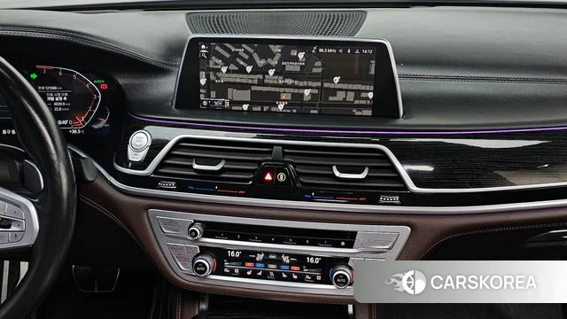 BMW 7 Series (G11) 2021 Серый из Кореи, фото 3
