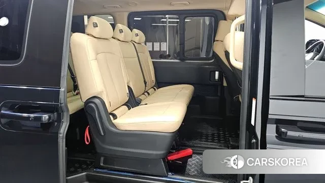 Hyundai Staria 2024 Черный из Кореи, фото 3