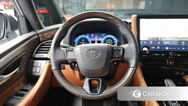 Toyota Alphard 4th Generation 2025 Белый из Кореи, фото 3