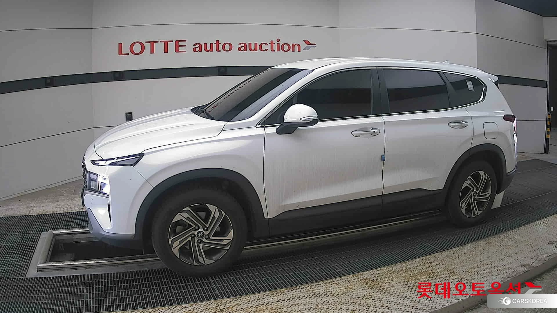 Hyundai Santa Fe 2022 Creamy White Pearl (optional) из Кореи, фото 3