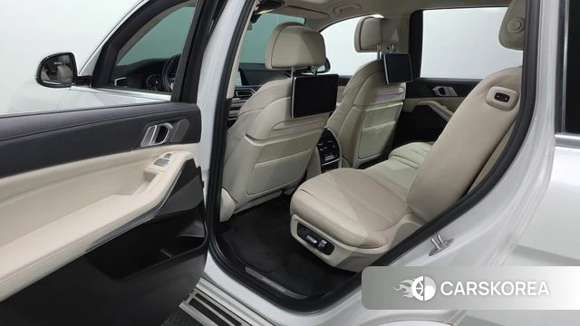 BMW X7 (G07) 2021 Белый из Кореи, фото 3