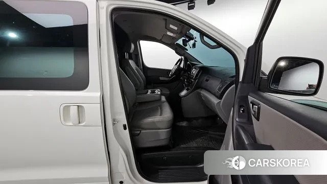 Hyundai The New Grand Starex 2020 Белый из Кореи, фото 3