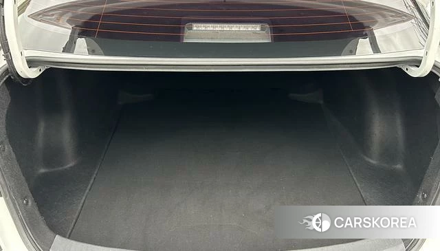 Toyota Corolla 2022 Белый из Китая, фото 3
