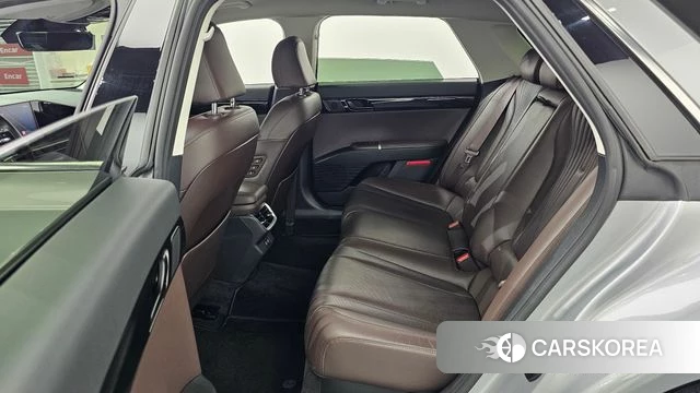Hyundai Grandeur (GN7) 2023 Серебристо-серый из Кореи, фото 3