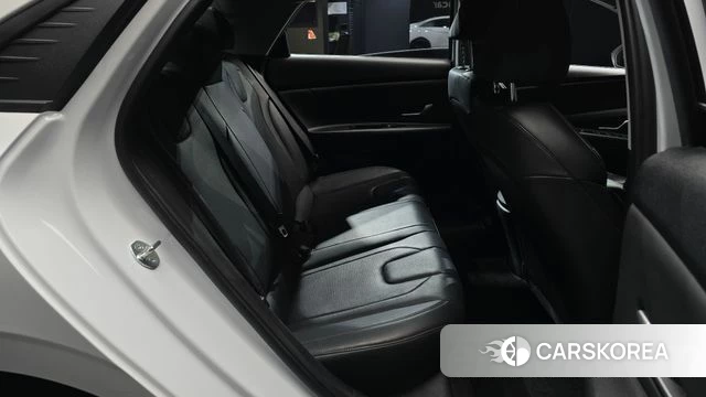 Hyundai Avante (CN7) 2023 Белый из Кореи, фото 3