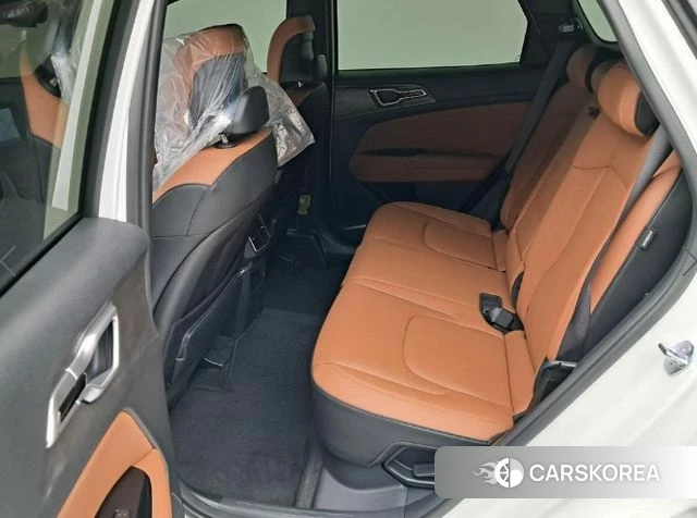 Kia Sportage 5th Generation Hybrid 2024 Белый из Кореи, фото 3