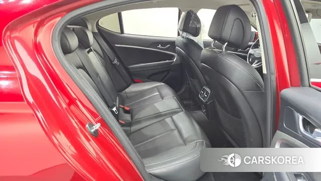 Genesis The New G70 2022 Красный из Кореи, фото 3