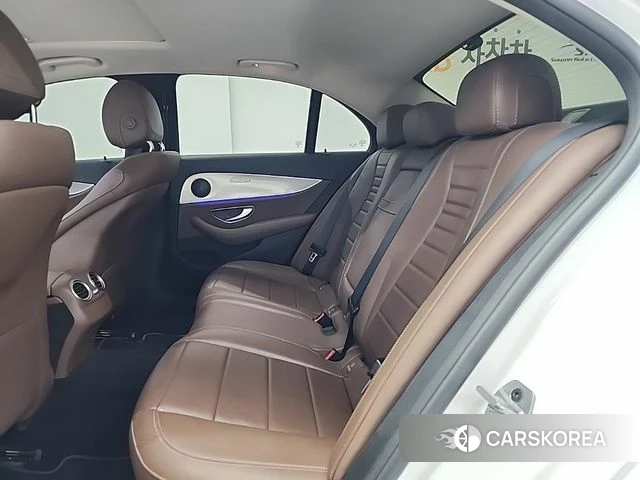 Mercedes-Benz E-Class W213 2019 Белый из Кореи, фото 3