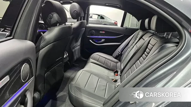 Mercedes-Benz E-Class W213 2021 Серый из Кореи, фото 3