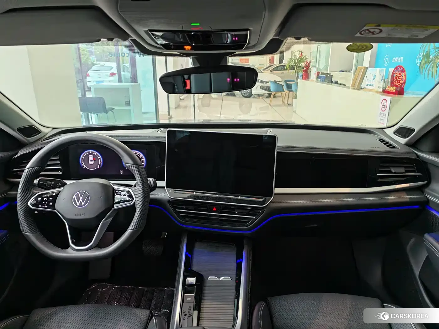 Volkswagen Passat 2024 Silver/gray из Китая, фото 3