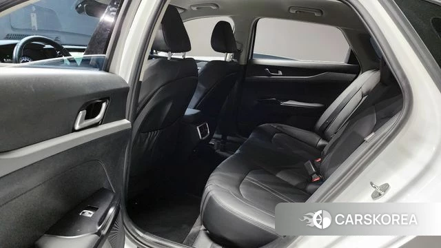 Kia K5 3rd generation 2023 Белый из Кореи, фото 3